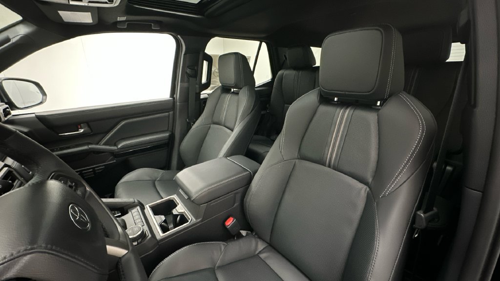 New 2026 Toyota 4Runner Limited AWD/4WD image 9