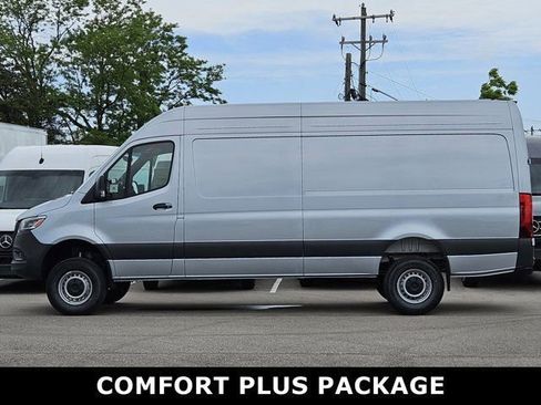 New 2025 Mercedes-Benz Sprinter 2500 image 4