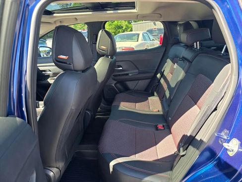 Used 2025 Nissan Kicks SR w/ SR Premium Package FWD image 13