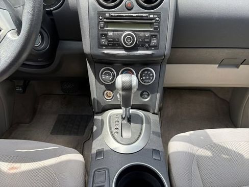 Used 2013 Nissan Rogue S FWD image 11