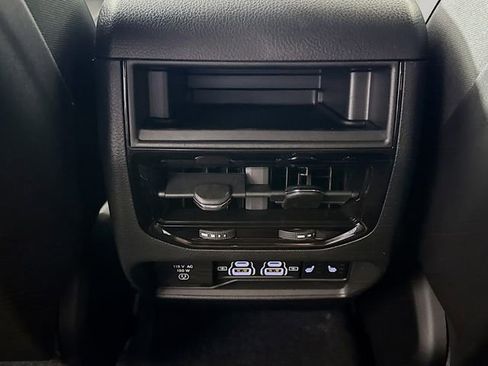 New 2025 Jeep Grand Cherokee Limited image 25