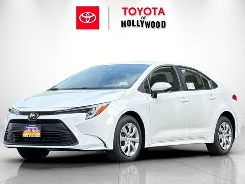 New 2026 Toyota Corolla LE image 7