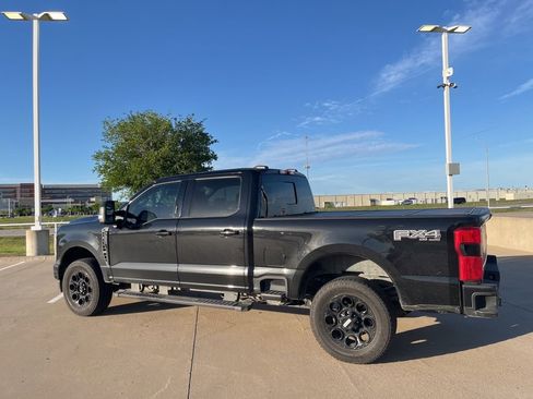 Used 2024 Ford F250 XLT w/ Black Appearance Package image 3