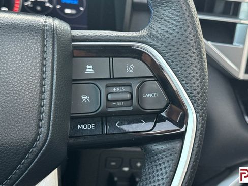 Used 2024 Toyota Tundra Platinum image 28