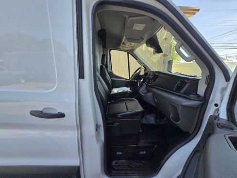 Used 2020 Ford Transit 250 Medium Roof RWD image 18