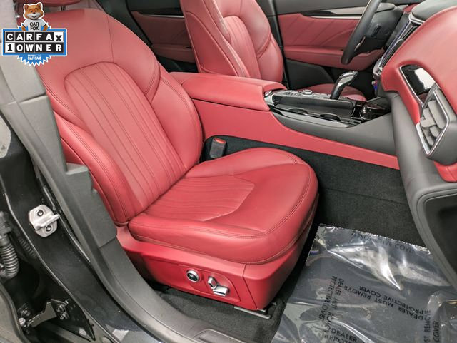 Used 2023 Maserati Levante GT AWD/4WD image 28