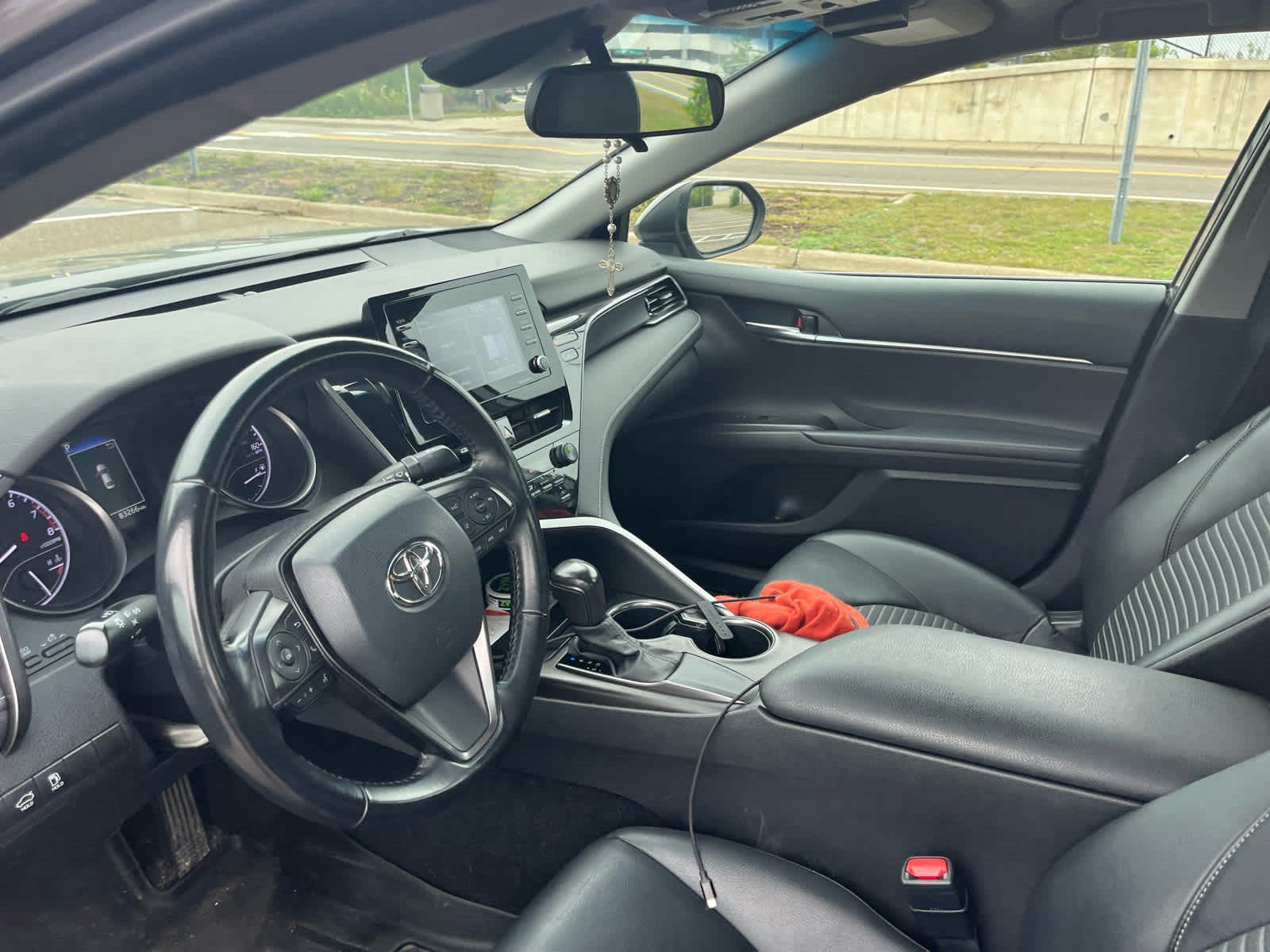 Certified 2021 Toyota Camry SE FWD image 9