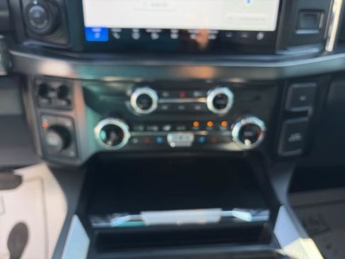 Used 2025 Ford F450 Lariat w/ Lariat Ultimate Package AWD/4WD image 15