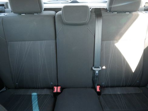 Used 2015 Ford Focus SE w/ SE Cold Weather Package image 13