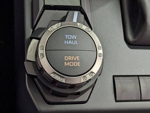 New 2025 Toyota Tacoma SR image 26