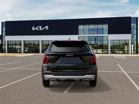 New 2026 Kia Sorento LX image 5