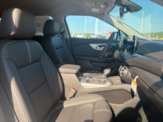New 2026 Chevrolet Blazer LT AWD/4WD image 12