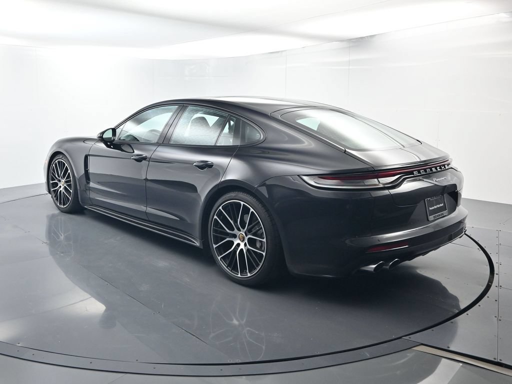 Certified 2023 Porsche Panamera RWD image 3