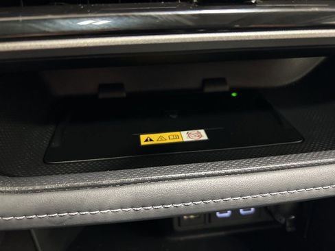 Used 2024 Toyota Highlander XLE image 18