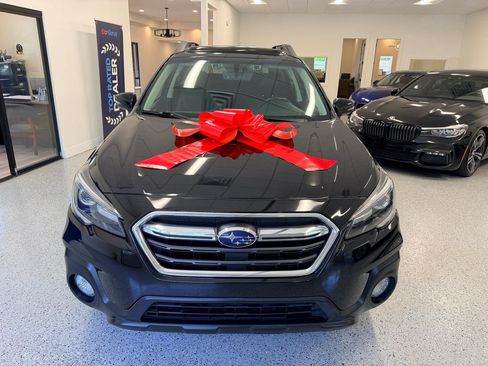 Used 2019 Subaru Outback 3.6R Limited w/ Popular Package #2 AWD/4WD image 13