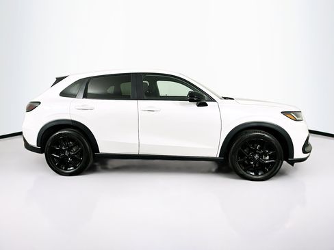 Used 2024 Honda HR-V Sport image 10