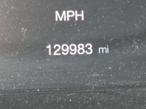 Used 2018 Jeep Compass Latitude w/ Popular Equipment Group AWD/4WD image 2