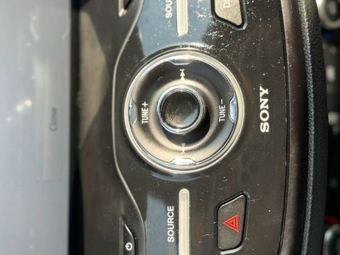 Used 2017 Ford Escape Titanium FWD image 30