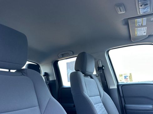 Used 2022 Nissan Frontier S w/ Technology Package image 17