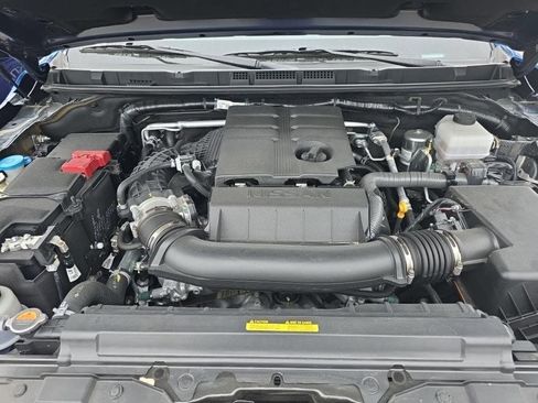 Used 2024 Nissan Frontier SL w/ Technology Package RWD image 17