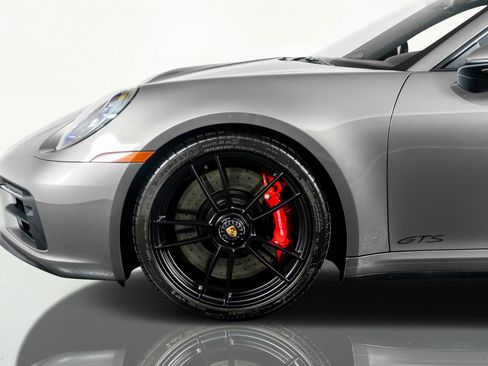 Used 2024 Porsche 911 Carrera GTS w/ Premium Package image 18