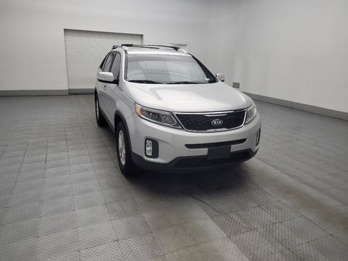Used 2015 Kia Sorento LX image 13