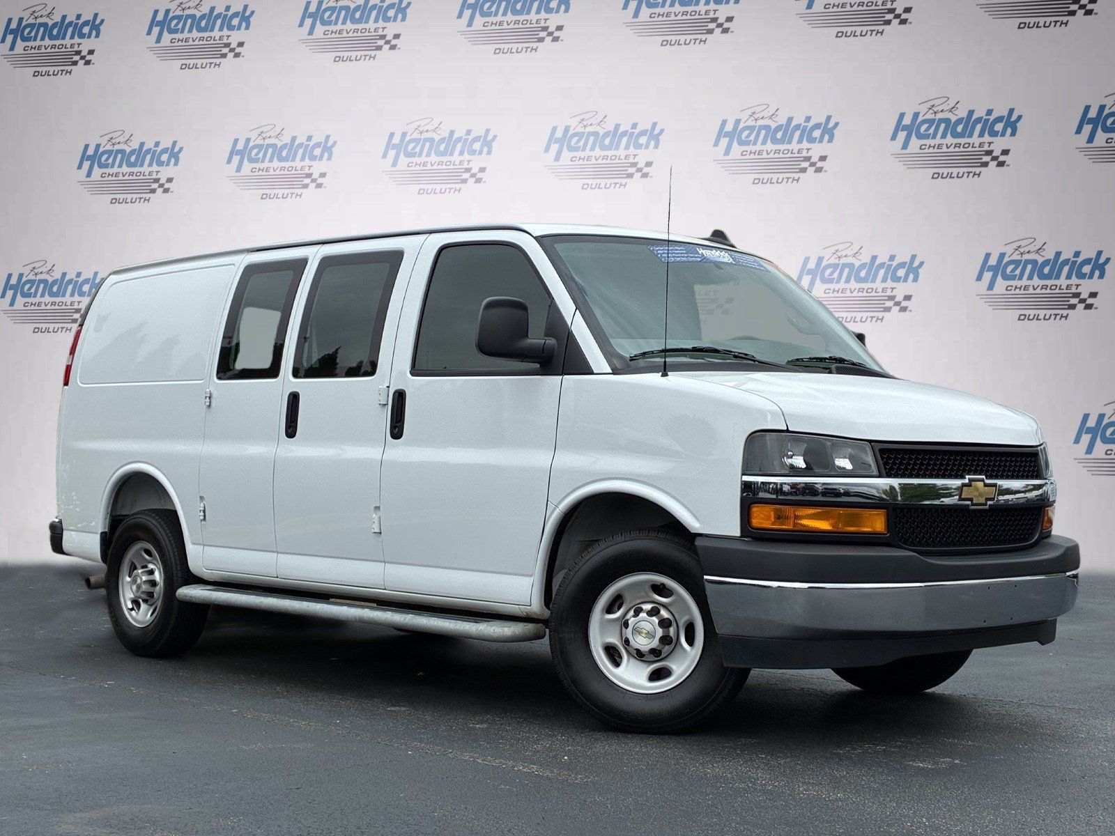 Used 2025 Chevrolet Express 2500 w/ Driver Convenience Package RWD image 2