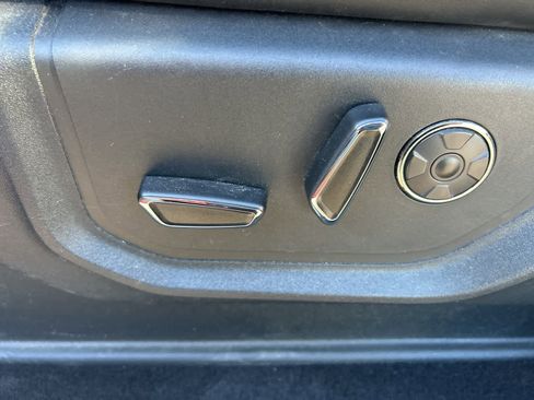 Used 2019 Ford F350 Platinum w/ Platinum Ultimate Package image 48