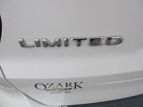 Used 2018 Ford Explorer Limited w/ Class II Trailer Tow Package image 12