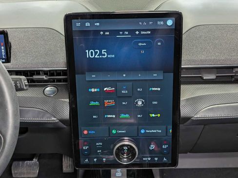 Used 2021 Ford Mustang Mach-E Premium image 20