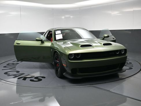 Used 2022 Dodge Challenger SRT Hellcat Redeye RWD image 23