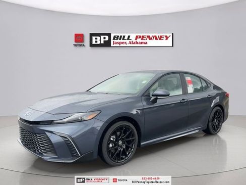 New 2026 Toyota Camry SE image 1