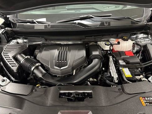 Used 2024 GMC Acadia Denali FWD image 30