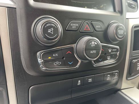 Used 2017 RAM 1500 Big Horn RWD image 14