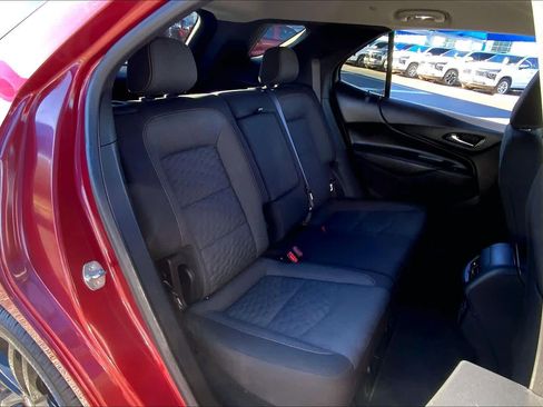 Used 2021 Chevrolet Equinox LT image 19