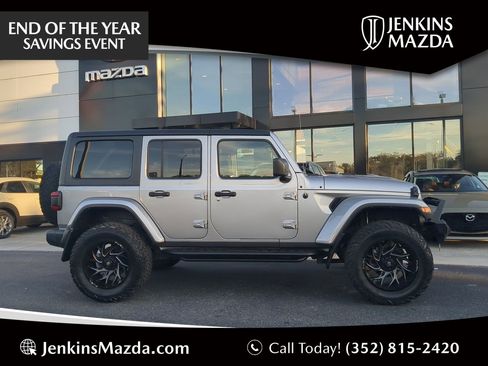 Used 2020 Jeep Wrangler Unlimited Sahara w/ Uconnect 4C Nav & Sound Group image 1