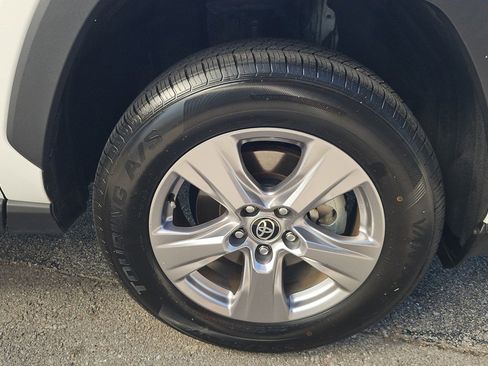Used 2023 Toyota RAV4 XLE image 9