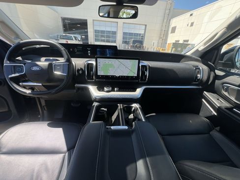 Certified 2025 Ford Expedition Max Platinum AWD/4WD image 31