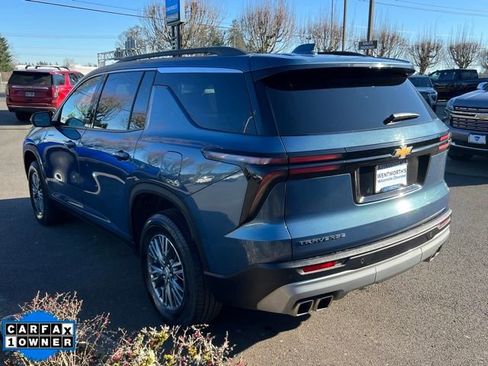 Used 2025 Chevrolet Traverse LT image 5