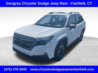 Used 2025 Subaru Forester Premium AWD/4WD video 3