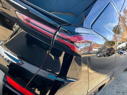 Used 2022 Chevrolet Bolt EUV Premier w/ Sun & Sound Package image 29