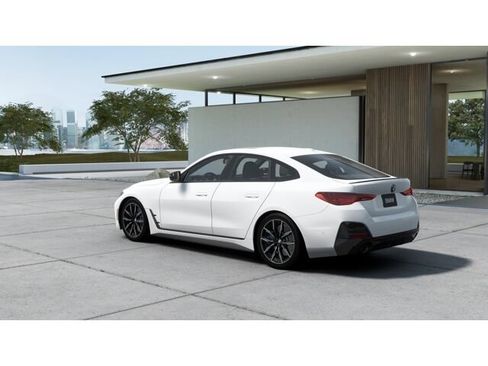 New 2026 BMW 430i w/ M Sport Package RWD image 2