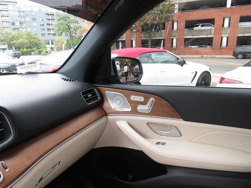 Used 2023 Mercedes-Benz GLE 350 4MATIC image 17