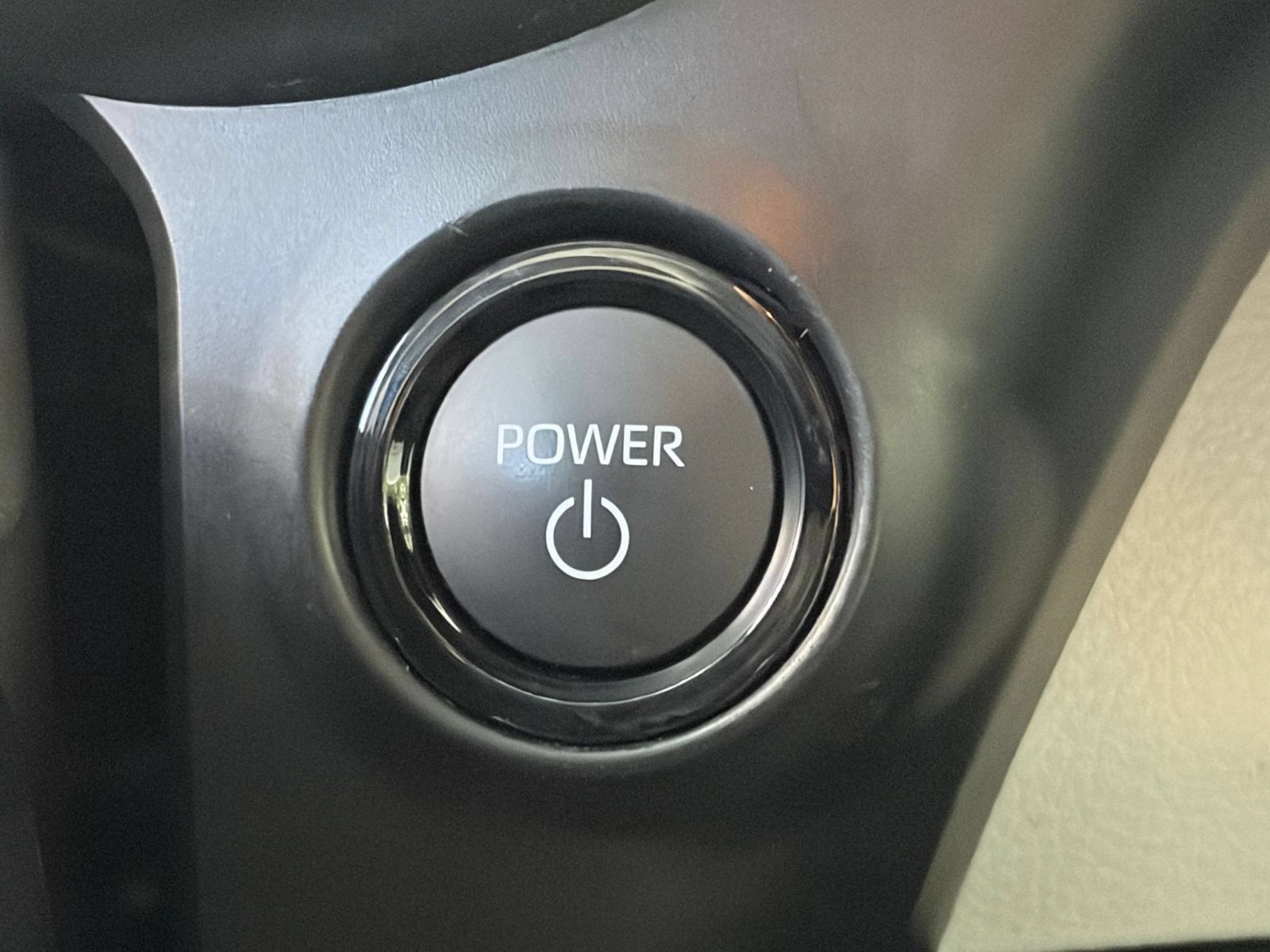 Used 2025 Toyota Sienna XLE FWD image 19