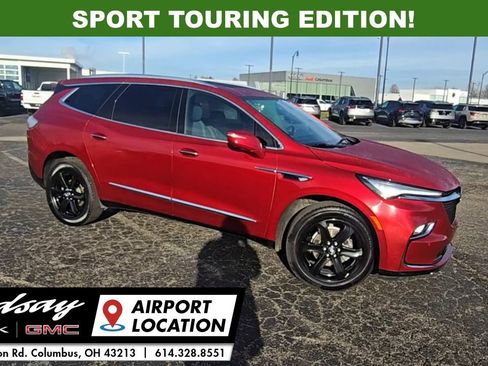 Used 2023 Buick Enclave Essence w/ Experience Buick Package image 9