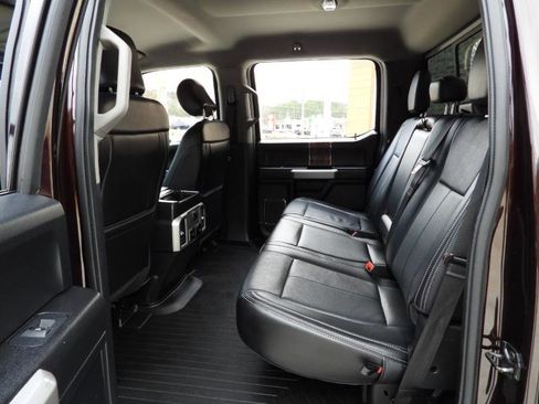 Used 2019 Ford F150 Lariat image 37