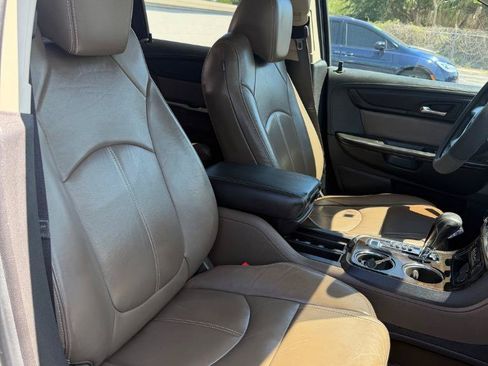 Used 2015 GMC Acadia SLT FWD image 15