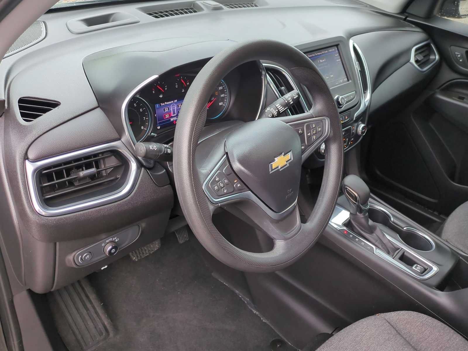 Used 2023 Chevrolet Equinox LT FWD image 10