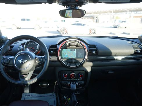 Used 2017 MINI Cooper Clubman S image 17