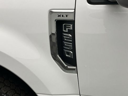 Certified 2020 Ford F250 XLT w/ XLT Value Package image 32